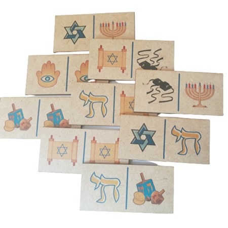 Dominó de madeira com símbolos judaicos